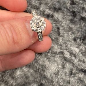 Diamond Flower Ring in White Gold Size 6